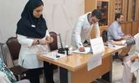 برپایی میز خدمت در سرای سالمندان به مناسبت هفته جمعیت توسط مرکز خدمات جامع سلامت احمدی